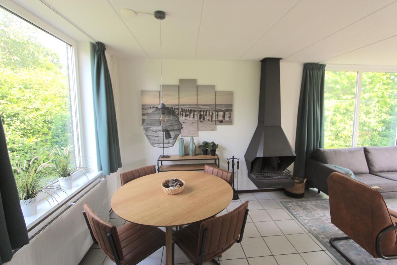 Bungalows - Bungalowpark Mooyeveld - Uniek Gelegen In De Duinen! Egmond-Binnen Szoba fotó